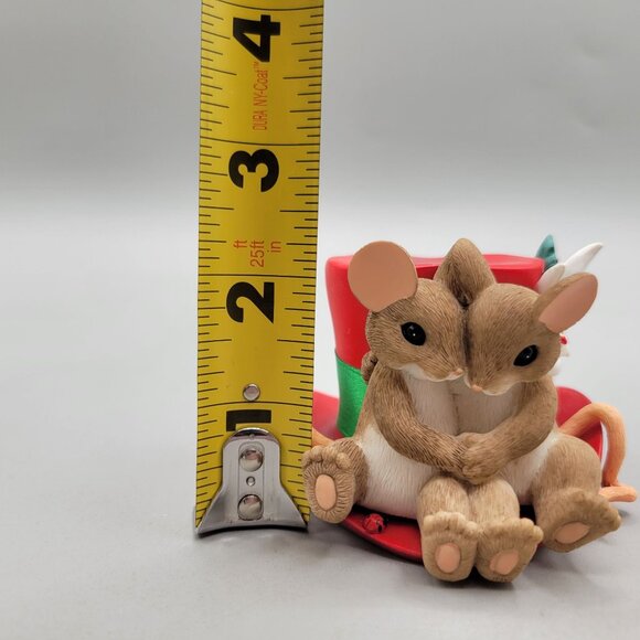 Charming Tails Nothing Tops Off The Season Like Having You By My Side Figurine - Picture 7 of 9